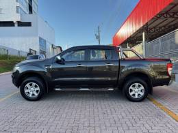 FORD - RANGER - 2014/2014 - Cinza - R$ 89.990,00