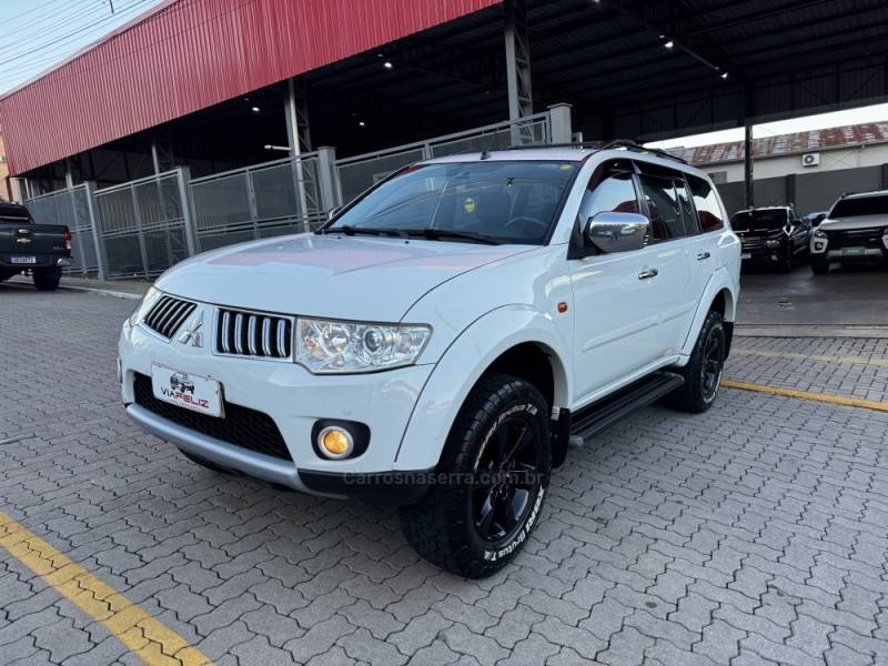 MITSUBISHI - PAJERO - 2012/2013 - Branca - R$ 98.990,00