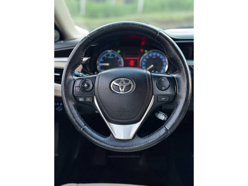 TOYOTA - COROLLA - 2016/2016 - Branca - R$ 94.990,00