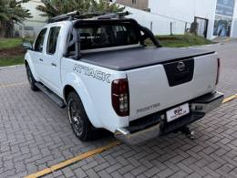 NISSAN - FRONTIER - 2015/2016 - Branca - R$ 114.990,00