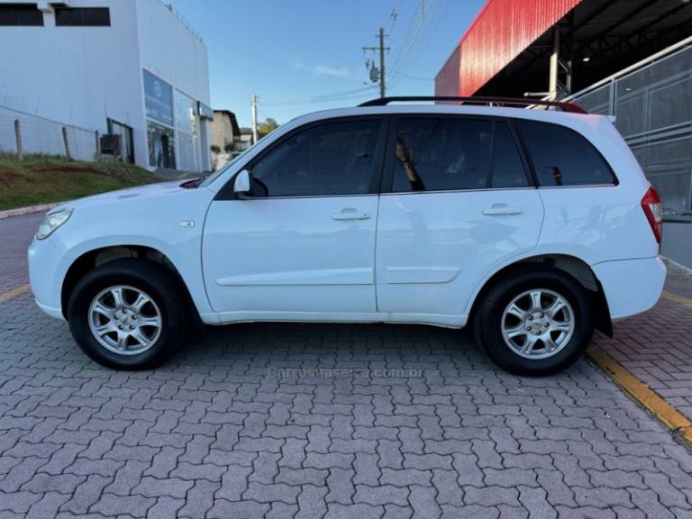 CHERY - TIGGO - 2014/2015 - Branca - R$ 43.990,00