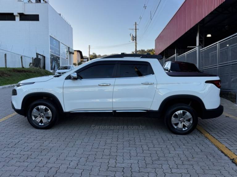 FIAT - TORO - 2020/2021 - Branca - R$ 104.990,00