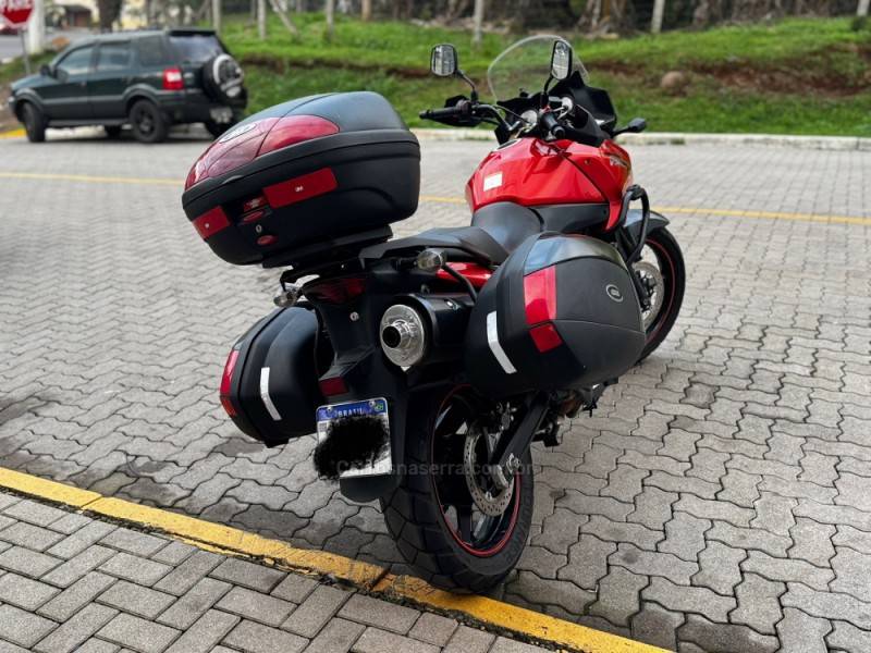 SUZUKI - V-STROM - 2011/2012 - Laranja - R$ 34.990,00
