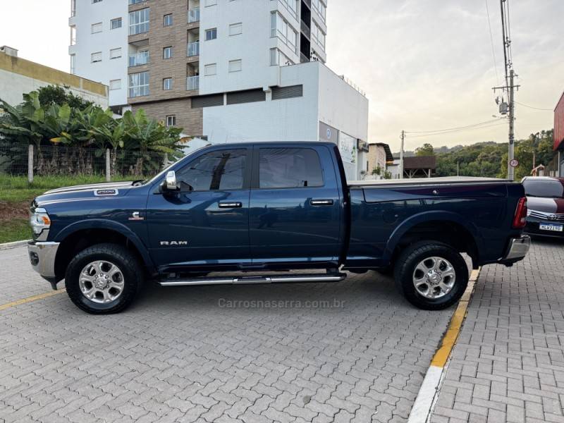 DODGE - RAM - 2021/2021 - Azul - R$ 369.990,00