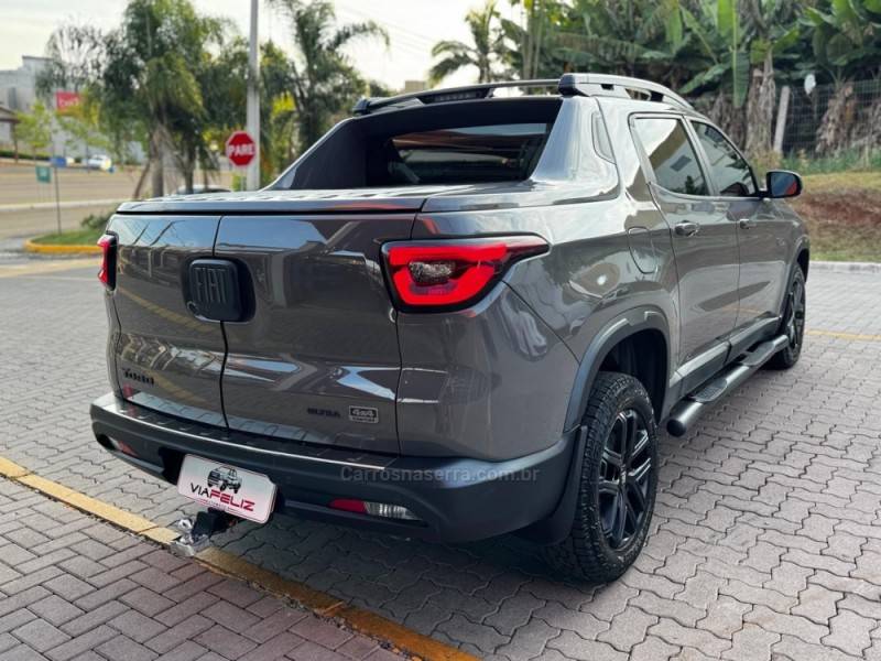 FIAT - TORO - 2023/2023 - Cinza - R$ 157.900,00