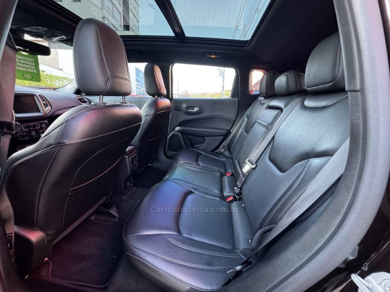 JEEP - COMPASS - 2020/2021 - Marrom - R$ 139.990,00