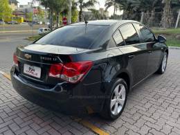 CHEVROLET - CRUZE - 2013/2014 - Preta - R$ 62.990,00