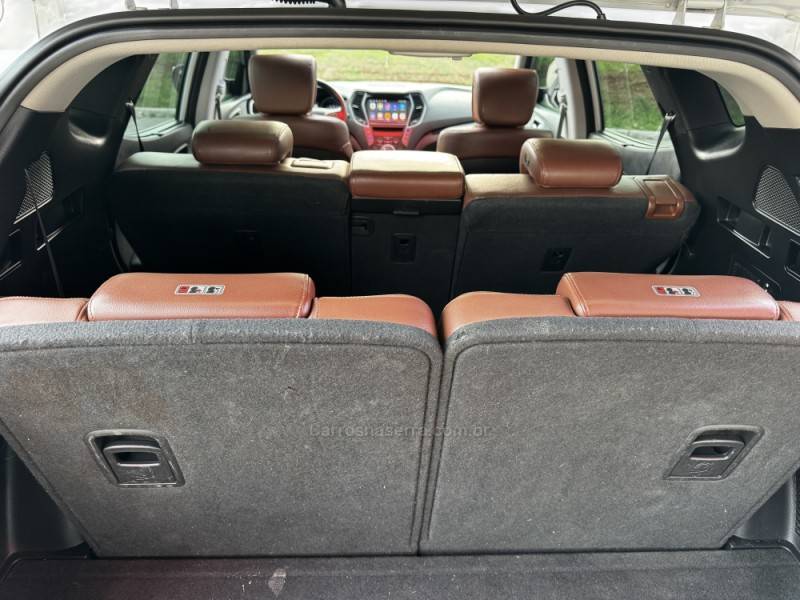 HYUNDAI - SANTA FÉ - 2013/2014 - Prata - R$ 94.800,00