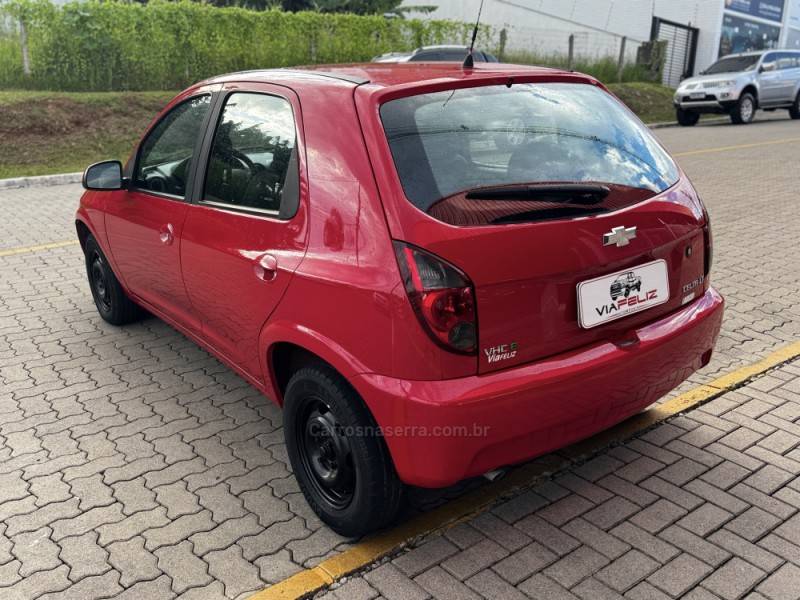 CHEVROLET - CELTA - 2013/2014 - Vermelha - R$ 36.990,00