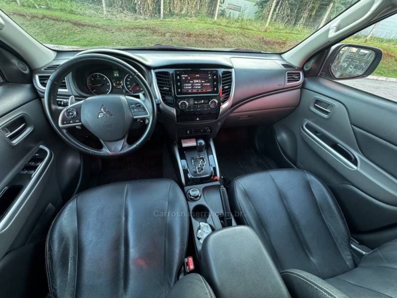 MITSUBISHI - L200 TRITON - 2017/2018 - Cinza - R$ 145.990,00