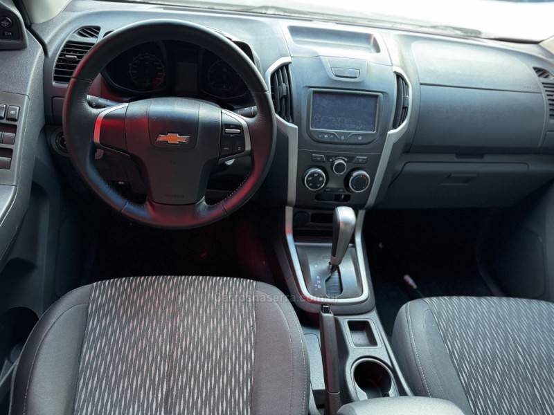 CHEVROLET - S10 - 2014/2014 - Prata - R$ 105.990,00