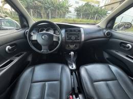 NISSAN - GRAND LIVINA - 2012/2013 - Prata - R$ 48.990,00