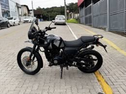 ROYAL ENFIELD - HIMALAYAN 411cc - 2023/2024 - Preta - R$ 24.990,00