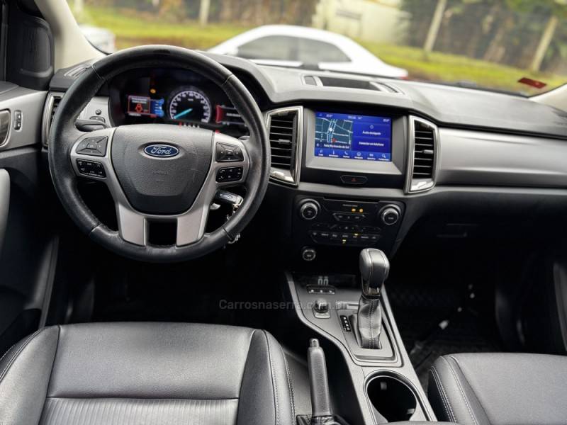 FORD - RANGER - 2020/2021 - Vermelha - R$ 164.990,00
