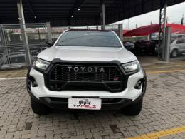 TOYOTA - HILUX - 2023/2023 - Branca - R$ 289.990,00