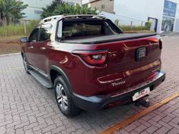FIAT - TORO - 2016/2017 - Vermelha - R$ 100.990,00