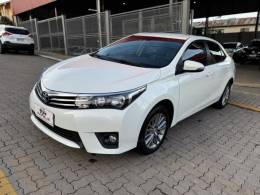 TOYOTA - COROLLA - 2016/2017 - Branca - R$ 94.990,00