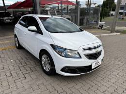 CHEVROLET - ONIX - 2014/2015 - Branca - R$ 52.990,00