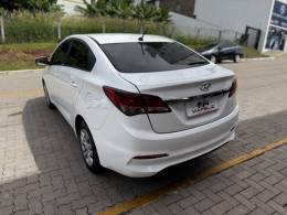 HYUNDAI - HB20S - 2018/2019 - Branca - R$ 61.990,00
