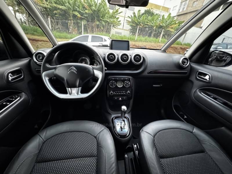 CITROËN - AIRCROSS - 2015/2015 - Preta - R$ 46.990,00