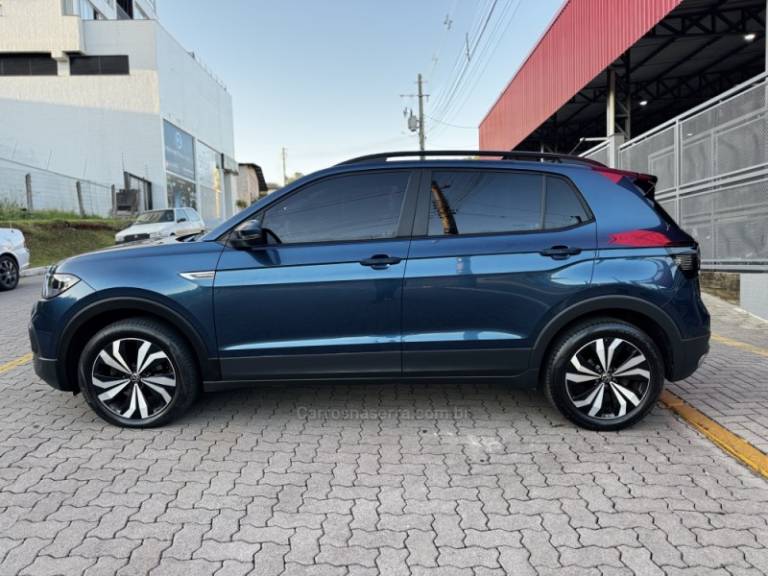 VOLKSWAGEN - T-CROSS - 2021/2022 - Azul - R$ 111.990,00