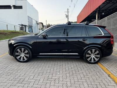 VOLVO - XC90 - 2022/2022 - Preta - R$ 344.990,00