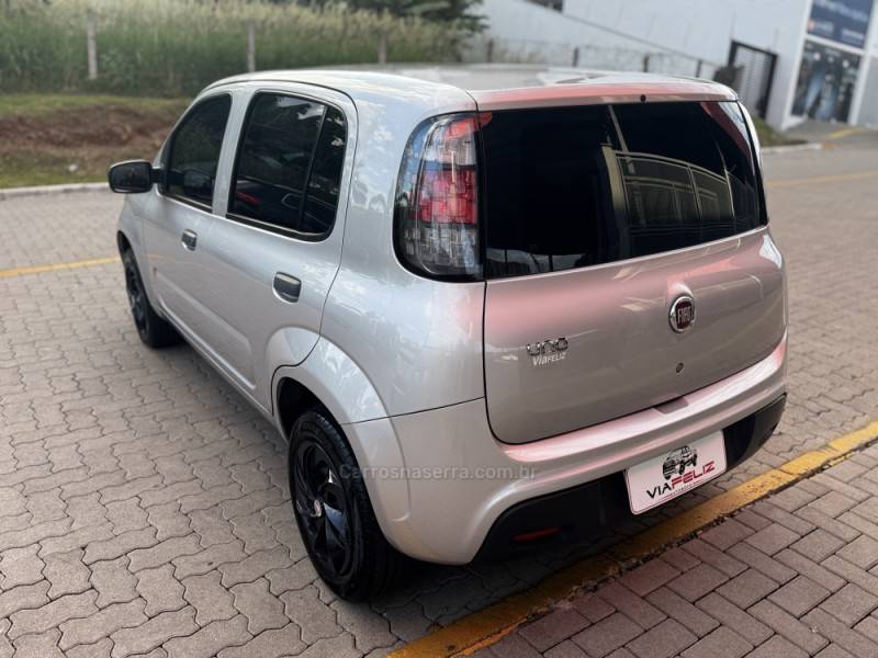 FIAT - UNO - 2020/2021 - Prata - R$ 50.990,00