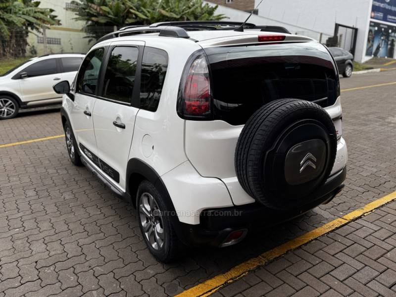CITROËN - AIRCROSS - 2015/2016 - Branca - R$ 54.990,00
