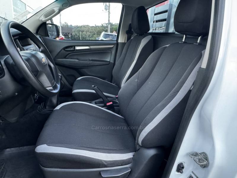 CHEVROLET - S10 - 2023/2023 - Branca - R$ 161.990,00