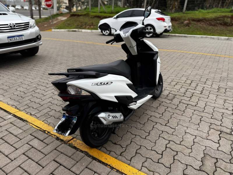 HONDA - ELITE - 2024/2025 - Branca - R$ 16.990,00