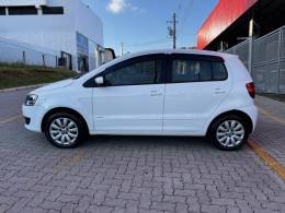 VOLKSWAGEN - FOX - 2013/2014 - Branca - R$ 43.990,00