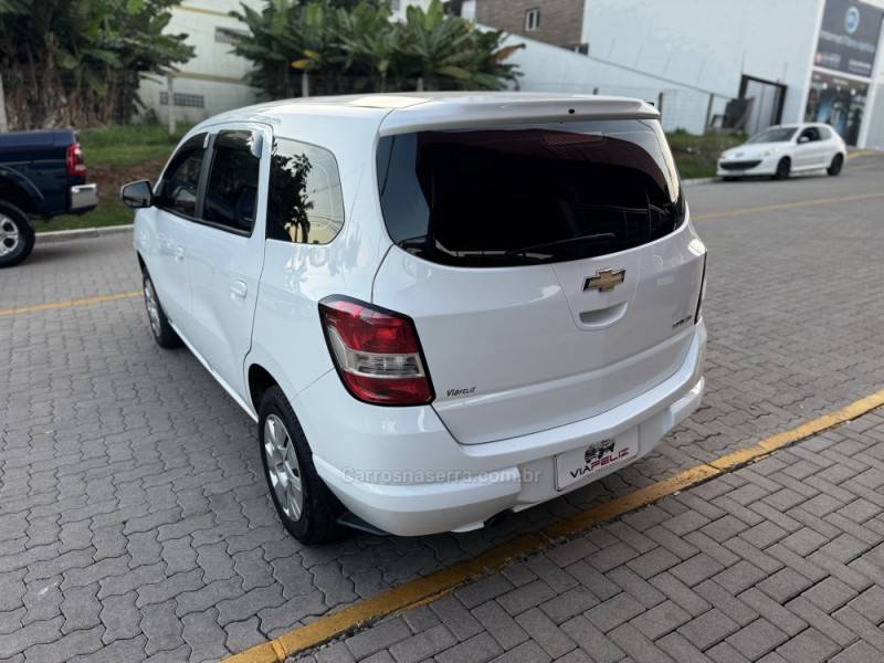 CHEVROLET - SPIN - 2014/2015 - Branca - R$ 44.990,00