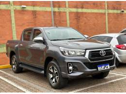 TOYOTA - HILUX - 2019/2020 - Cinza - R$ 219.990,00