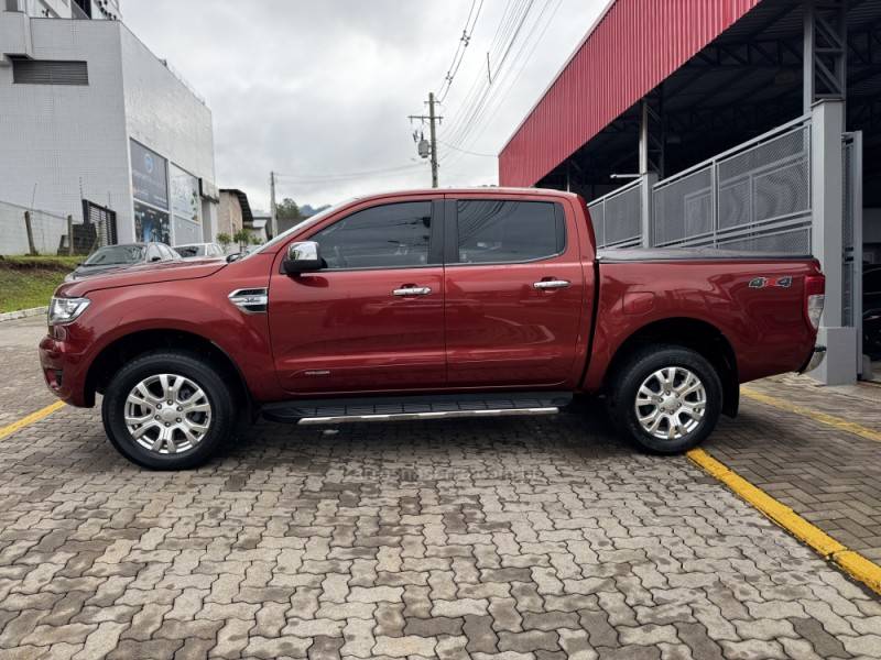 FORD - RANGER - 2020/2021 - Vermelha - R$ 164.990,00