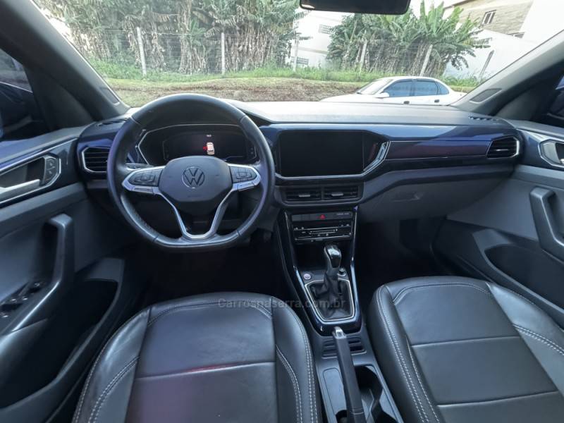VOLKSWAGEN - T-CROSS - 2021/2022 - Azul - R$ 111.990,00