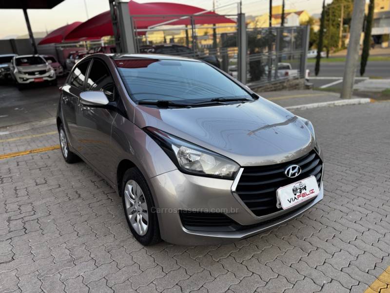 HYUNDAI - HB20 - 2016/2017 - Cinza - R$ 58.990,00