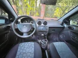 FORD - FIESTA - 2011/2011 - Branca - R$ 24.990,00