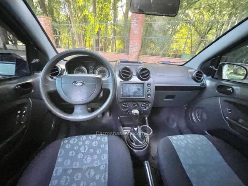 FORD - FIESTA - 2011/2011 - Branca - R$ 24.990,00