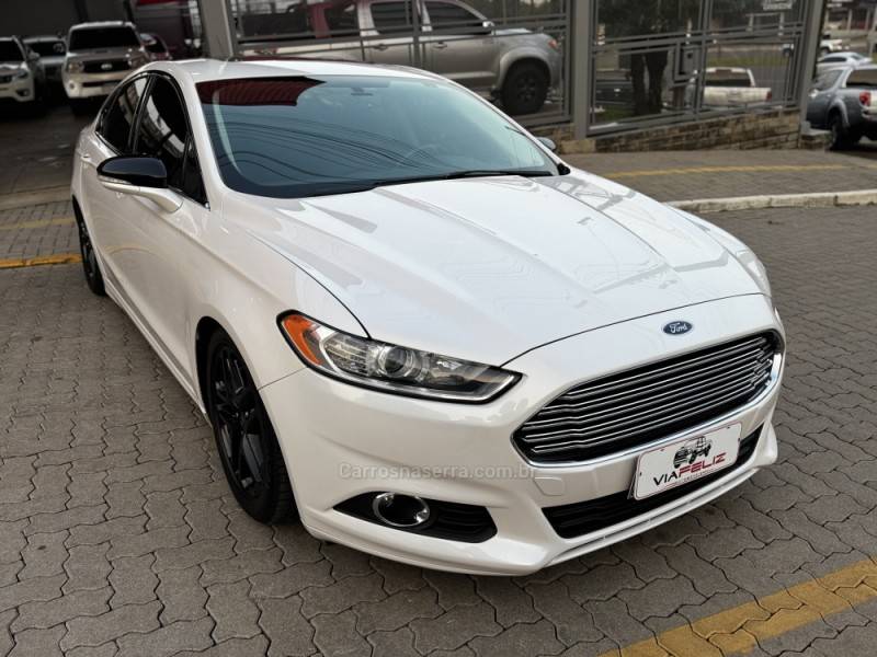 FORD - FUSION - 2014/2014 - Branca - R$ 79.990,00