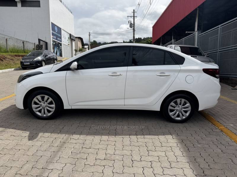 HYUNDAI - HB20S - 2018/2019 - Branca - R$ 61.990,00