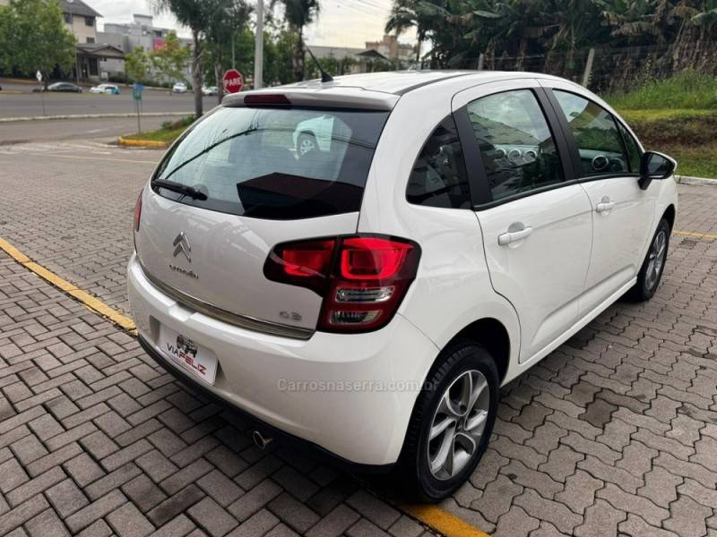 CITROËN - C3 - 2014/2015 - Branca - R$ 45.990,00