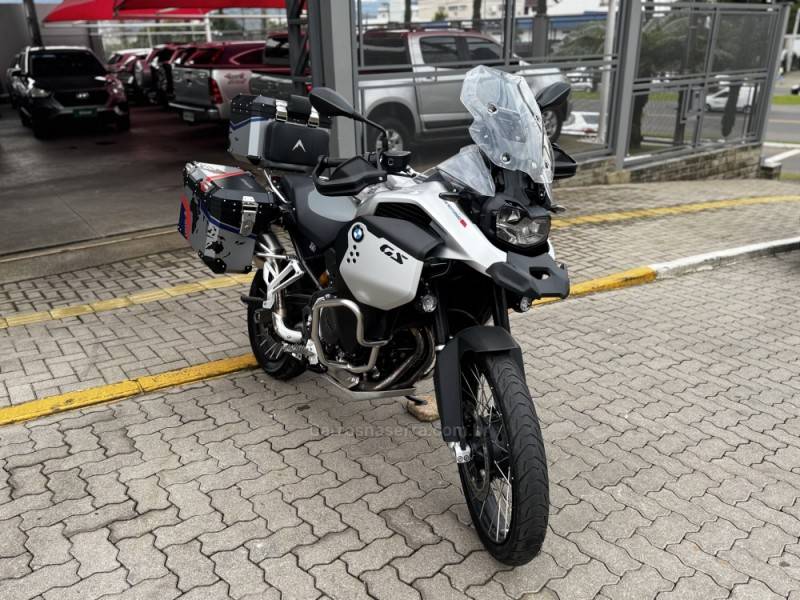 BMW - F 900 GS ADVENTURE PLUS - 2024/2025 - Cinza - R$ 94.990,00