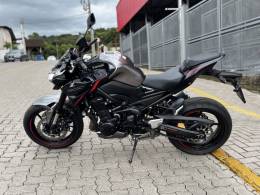 KAWASAKI - Z900 - 2023/2023 - Preta - R$ 57.990,00
