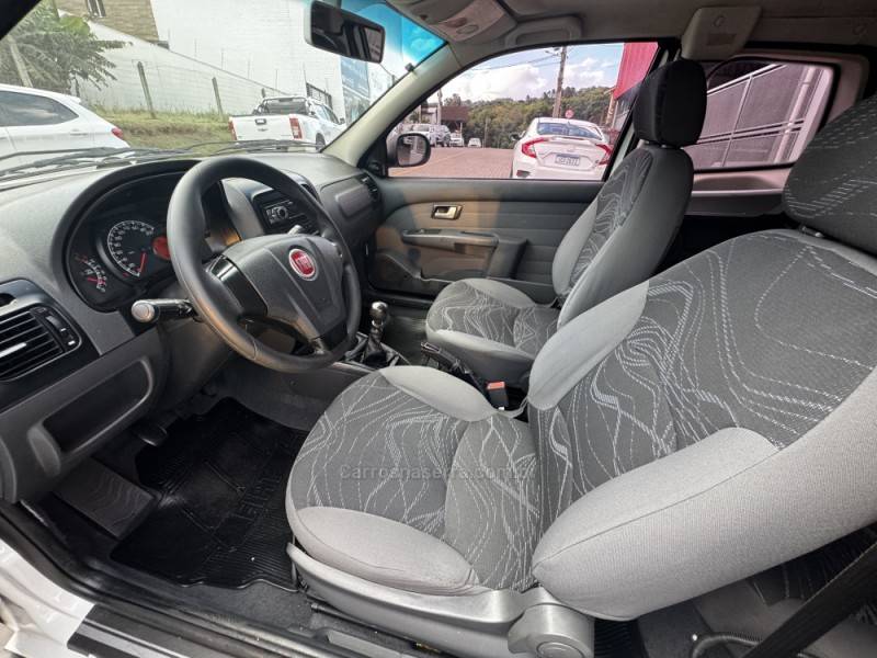 FIAT - STRADA - 2013/2014 - Branca - R$ 61.990,00