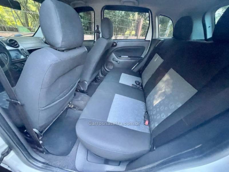 FORD - FIESTA - 2011/2011 - Branca - R$ 24.990,00