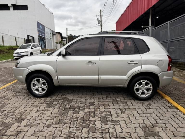 HYUNDAI - TUCSON - 2012/2013 - Prata - R$ 52.990,00