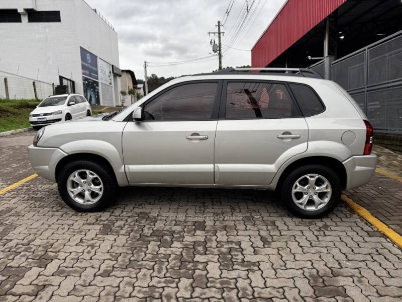 HYUNDAI - TUCSON - 2012/2013 - Prata - R$ 52.990,00