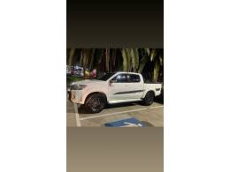 TOYOTA - HILUX - 2015/2015 - Branca - R$ 159.990,00