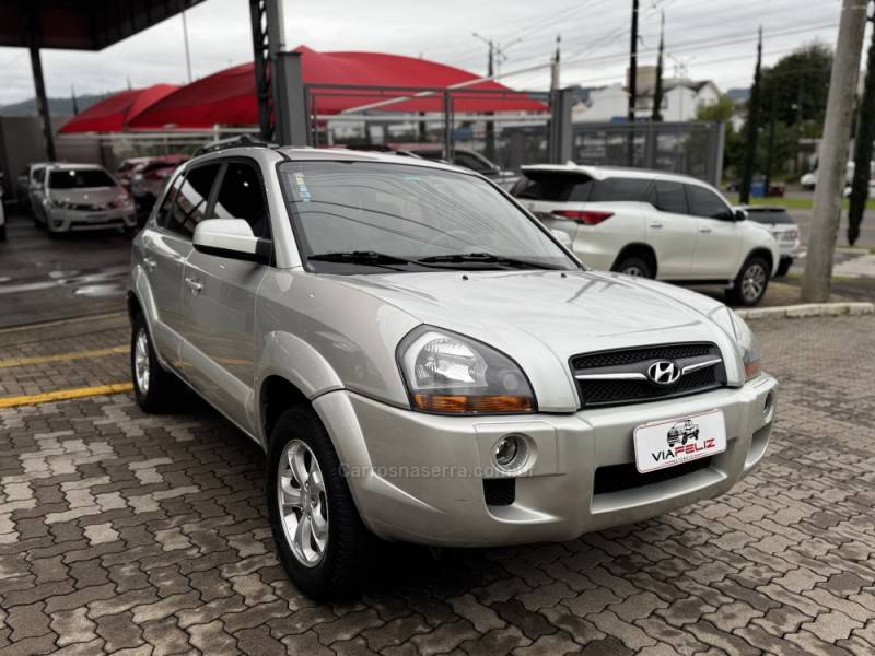 HYUNDAI - TUCSON - 2012/2013 - Prata - R$ 52.990,00