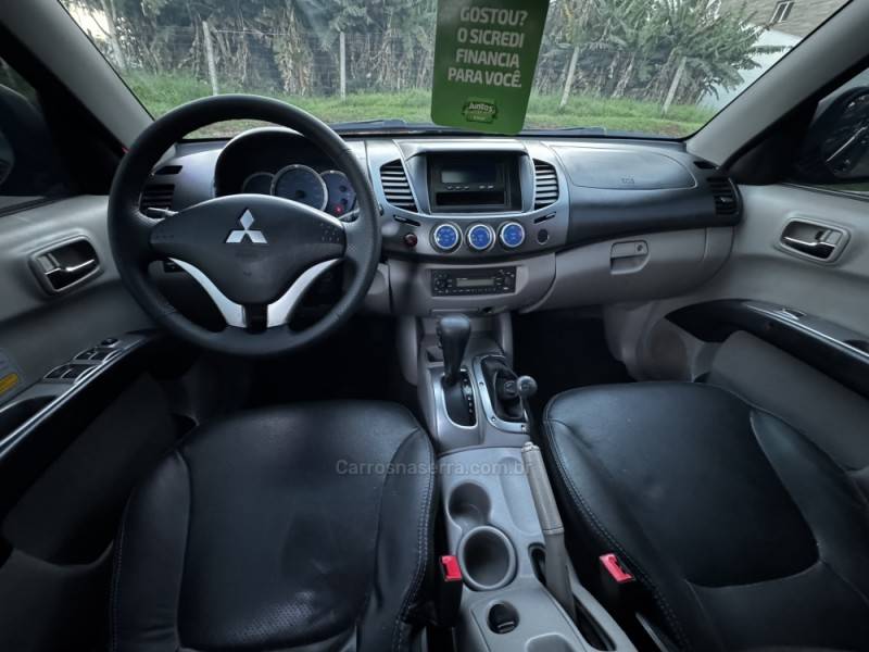 MITSUBISHI - L200 - 2008/2009 - Verde - R$ 92.990,00